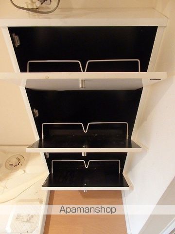 COMPARTMENT環状通の内装写真