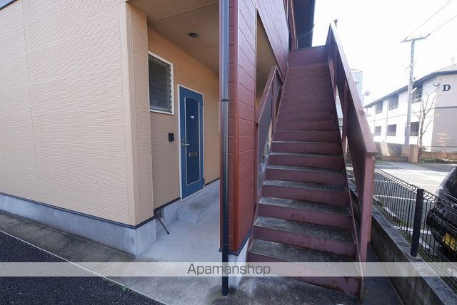 ライフステージ新町Eの玄関写真