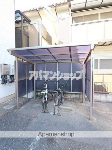 サンマリーCの玄関写真