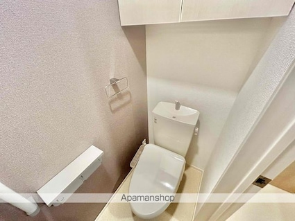 ファミリエ　Ⅰ[1LDK/44.7m2]のトイレ