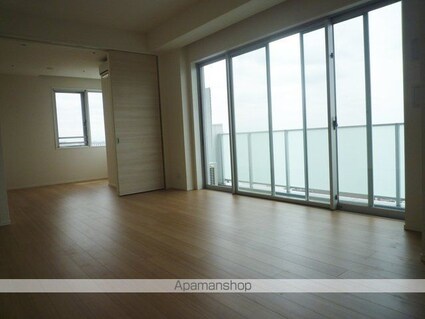 パークハビオ渋谷本町レジデンス[2LDK/64.63m2]のリビング・居間1