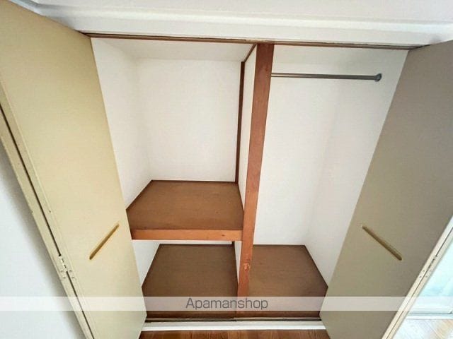 クリスタルハイツの内装写真
