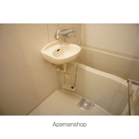 プロスペクト・グラーサ広尾の内装写真