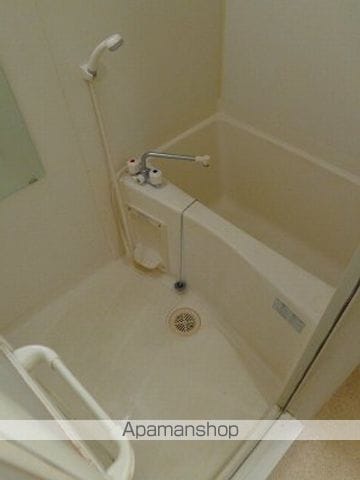 ジュネーゼグラン上本町の内装写真