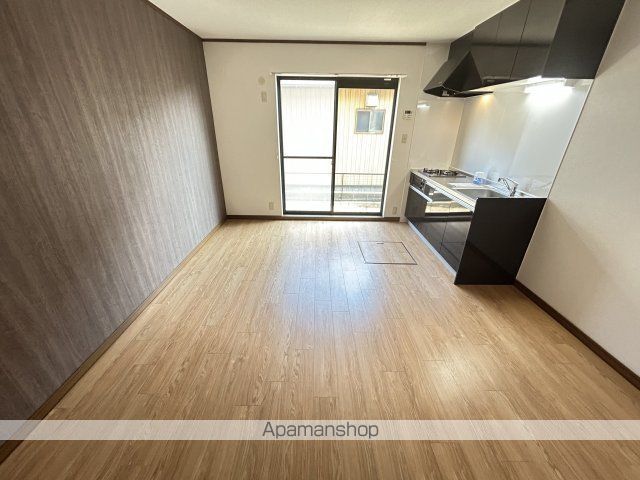 DUPLEX 国王352Aの内装写真