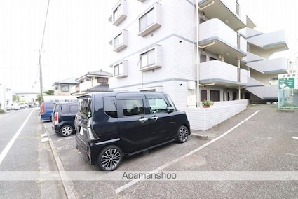 銀杏台マンション[3DK/52.29m2]の駐車場2