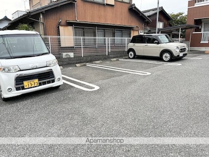 アルモニー[2LDK/58.86m2]の駐車場1