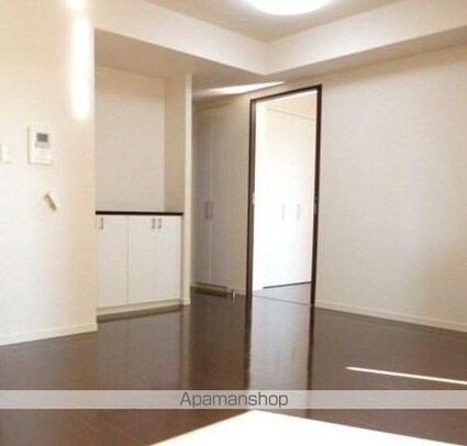 東京都荒川区荒川２丁目[2LDK/60m2]のリビング・居間1