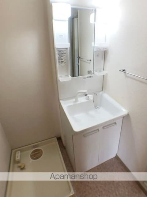 和歌山県海南市岡田[1LDK/48.79m2]の洗面所