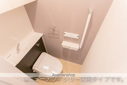 サニートロン福住　２[1K/33.2m2]のトイレ