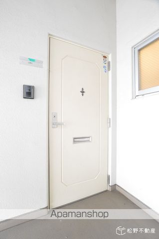 アーバンハイツ2号の玄関写真