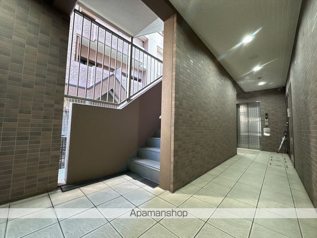 アゲート 白壁の外観写真