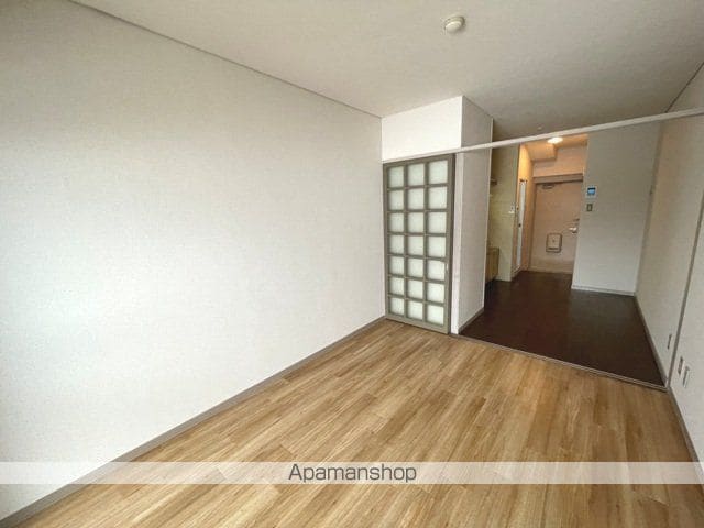芥川ロイヤルマンションの内装写真