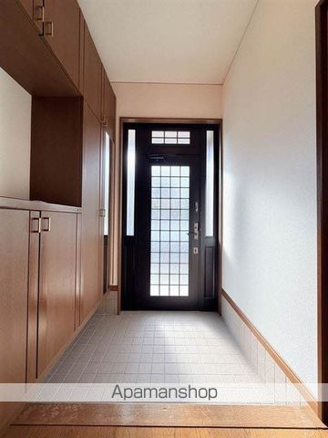 元山町一戸建ての内装写真