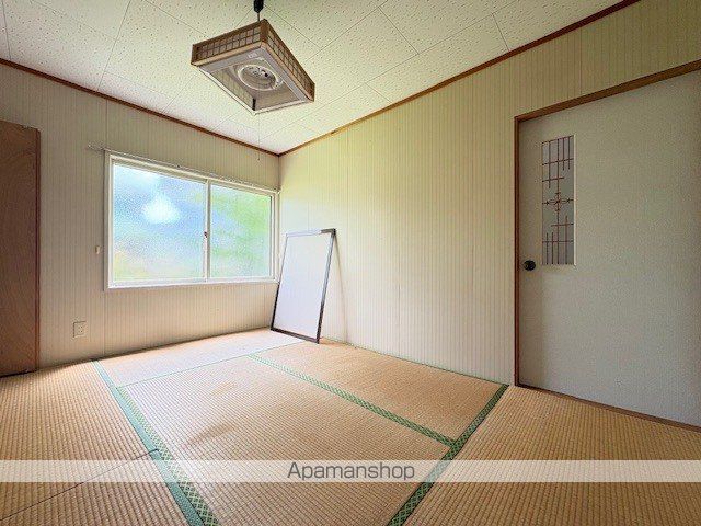 ＪＲ函館本線 滝川駅 バス乗車時間：15分 最寄りバス停で下車 徒歩3分 2階建 築60年の内装写真