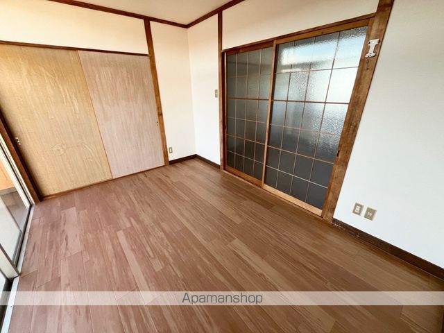 メゾン八幡の内装写真