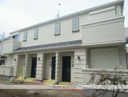 東京都世田谷区松原５丁目[1LDK/48.86m2]のエントランス1