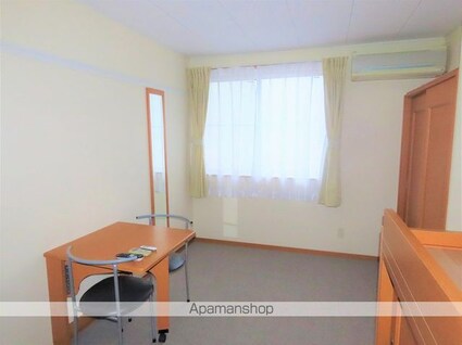 レオパレス若槻Ⅱ[1K/23.74m2]のリビング・居間2