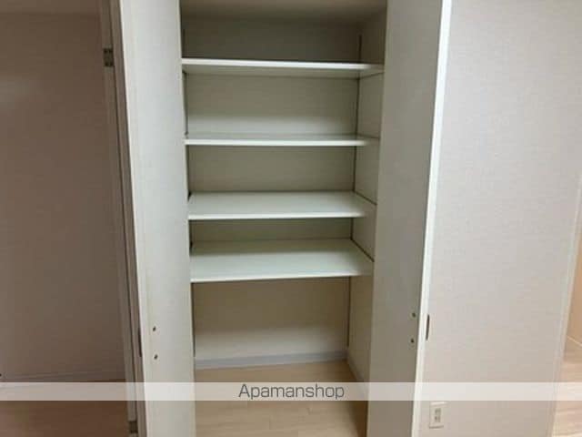 シャインクロコの内装写真