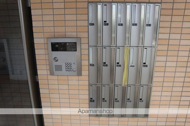パームクレスト高森の玄関写真