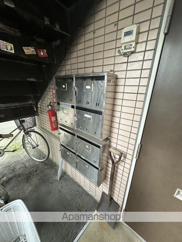 エージンコート元町の玄関写真