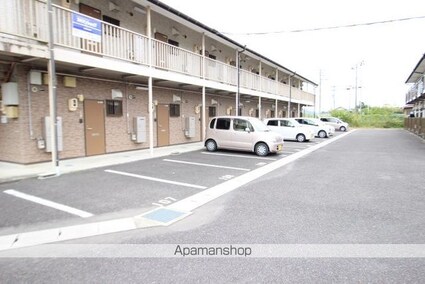 コーポエース[1K/26m2]の駐車場