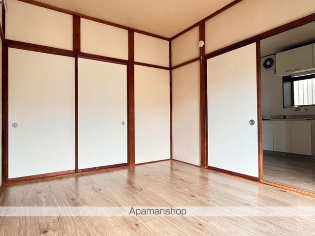 服部様貸家 東3の内装写真