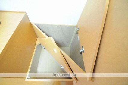 レオパレスエクセレント[1K/22.35m2]の収納