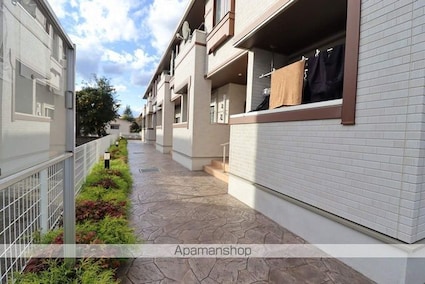 グランプラトⅤ[1LDK/46.06m2]のエントランス3