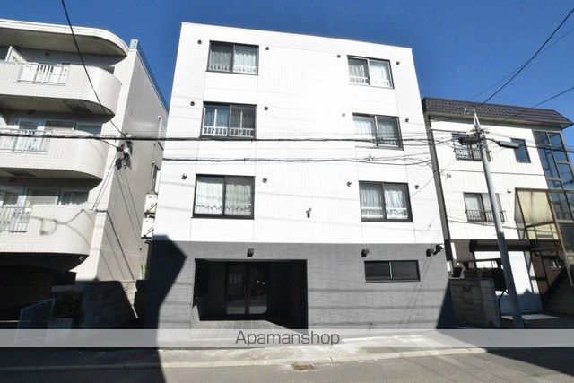 クリスタルN9の外観写真