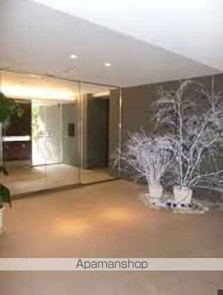 ヴォアラクテ西早稲田[1LDK/42.5m2]のロビー2