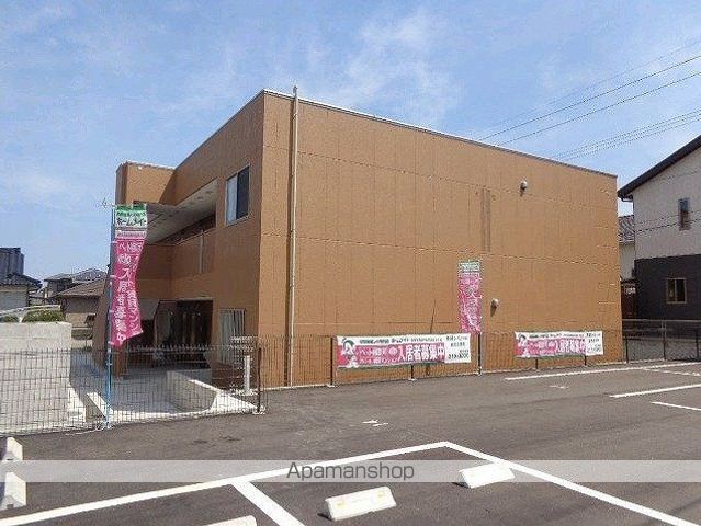 サン・ガーデンの玄関写真