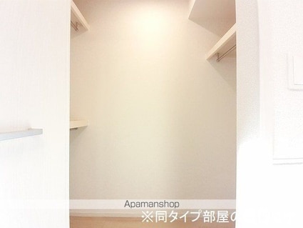 メゾン　マルベリィ[1LDK/50.05m2]の収納