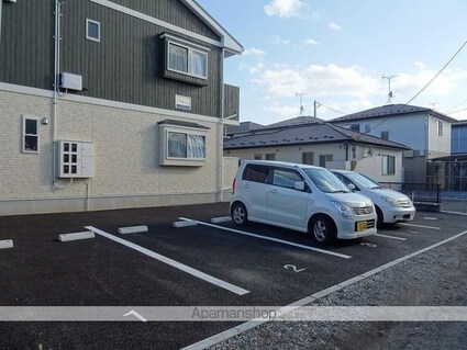 コンフォート　メゾン　プラム[1K/35.89m2]の駐車場2