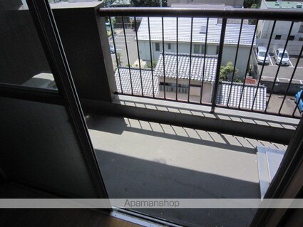 プランドビル八幡[2K/38.34m2]のバルコニー