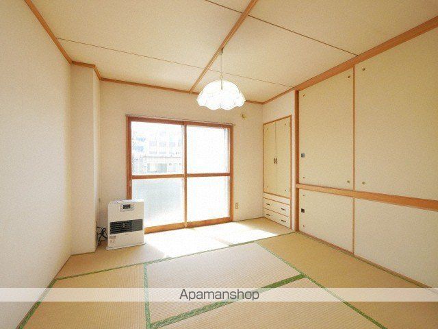 22条マンションの内装写真