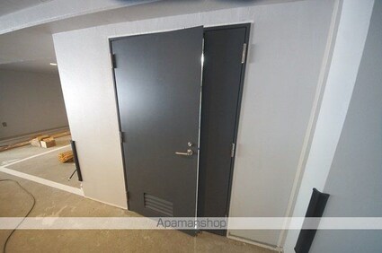 ＬＩＢＲ　ＧＲＡＮＴ　西新宿ＷＥＳＴ[1LDK/42.63m2]の共用部7