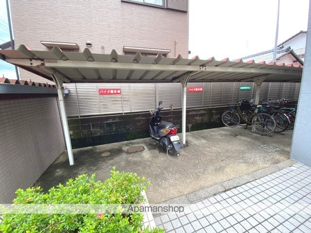 日神パレステージ宮崎の玄関写真
