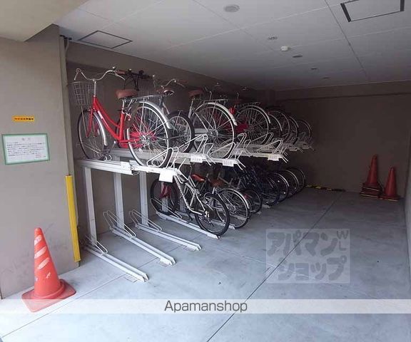アリュール御池の玄関写真