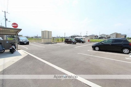 ルーベル春日Ｂ[1LDK/45.82m2]の駐車場