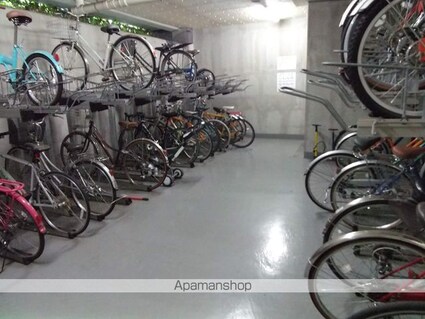 エスティメゾン四谷坂町[1LDK/41.49m2]の共用部1