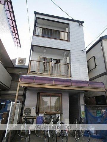 大日ニューハイツの玄関写真