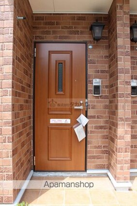 メゾン・エスポワール　Ａ[2LDK/50.27m2]のエントランス