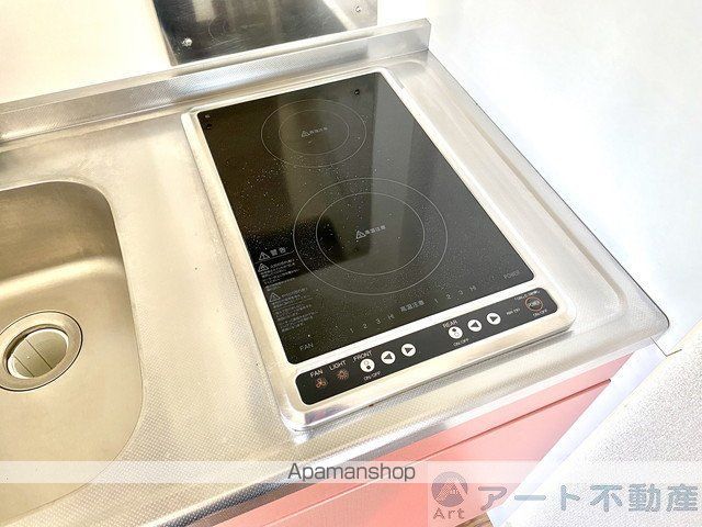 レオパレスエステート千舟の内装写真