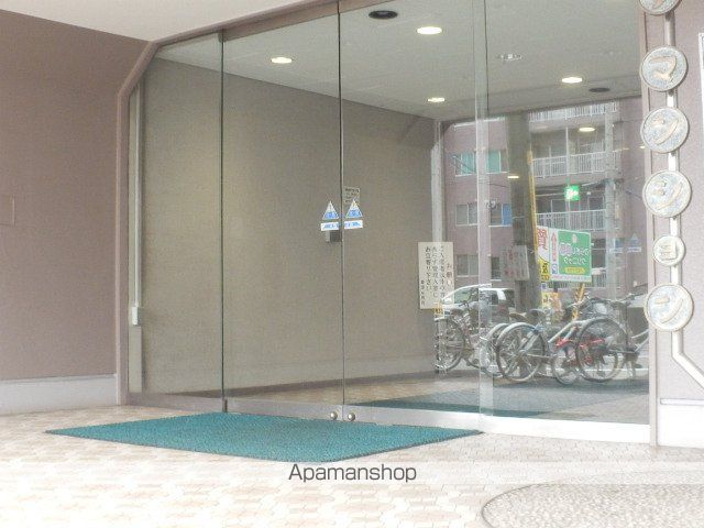 平岸パークマンションの玄関写真