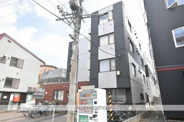 グラムール南平岸の外観写真