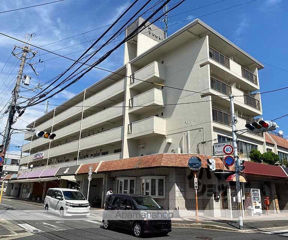 坪内マンションの外観写真