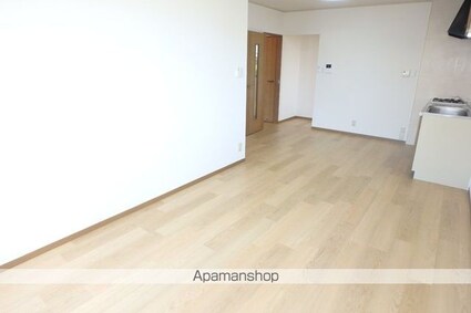 フローラリア田中　Ｂ棟[2LDK/59.2m2]のリビング・居間