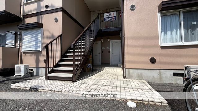 レジデンス椚田の玄関写真