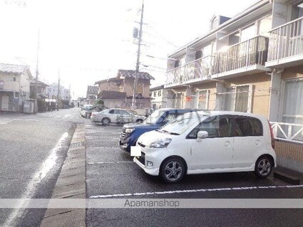 アーバン東福山[1K/21m2]の駐車場2